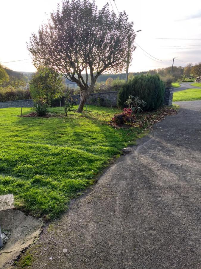 Gite L'Ecole De Ma Mere Villa Bertogne Esterno foto